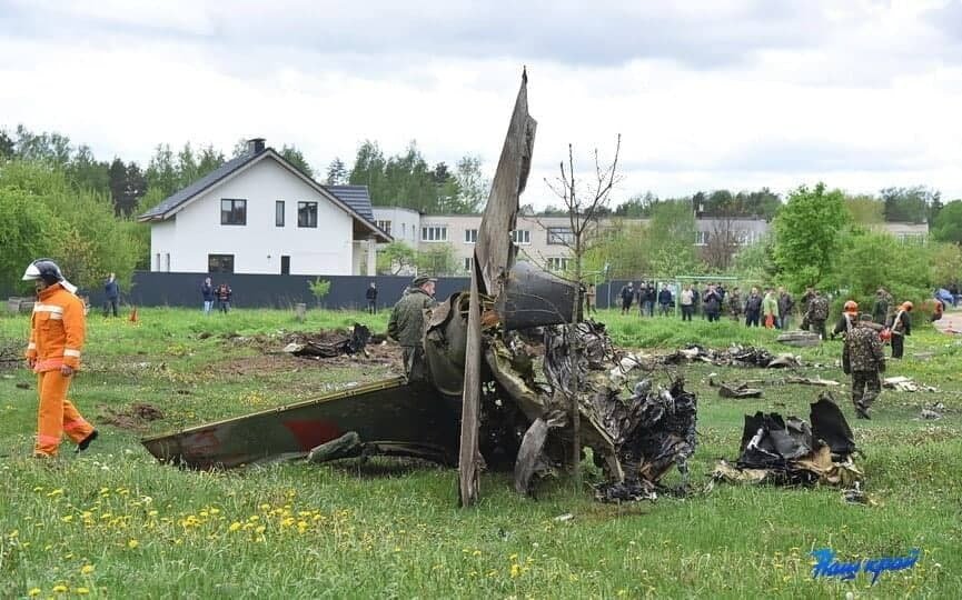26 мая 19. Катастрофа як-130 в Барановичах. Як-130 разбился Беларусь. Катастрофа в Барановичах самолёта.