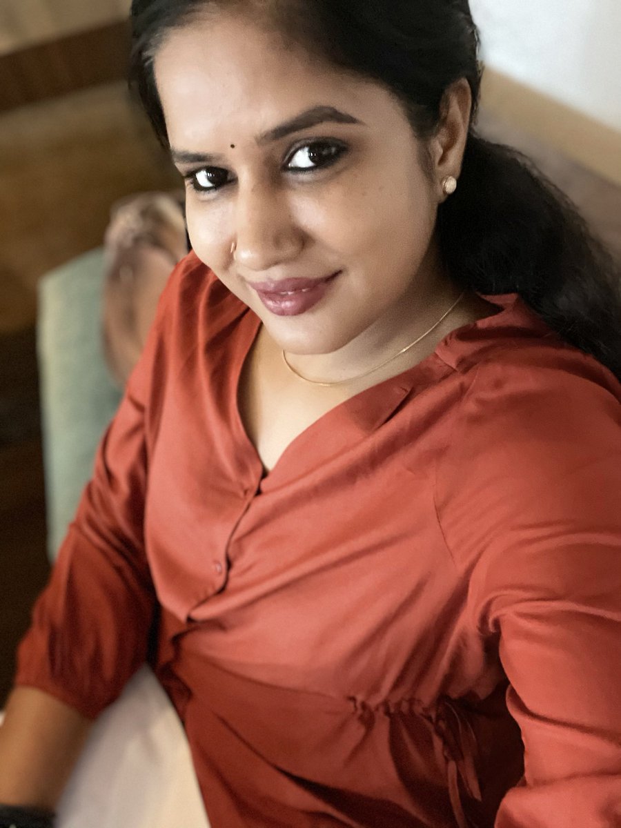 RupaLakshmi23's tweet photo. Hello guys,this is my official twitter account...I’ll be active here onwards...please do follow for more info about my upcoming projects and movies....love u all thank u so much for the support https://t.co/NSqzmVnVU8