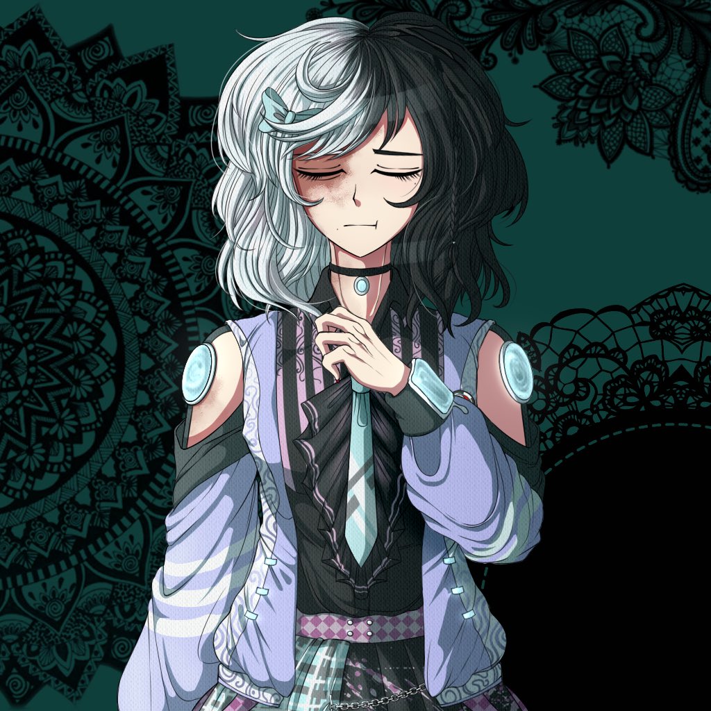 » Projector for games and movies, compartments for snacks and devices, defense mechanisms in emergencies