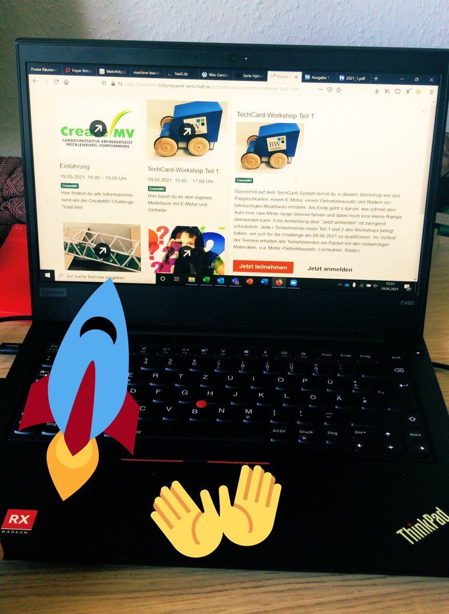 Annemarie__Nack's tweet photo. Es geht in die zweite Workshoprunde - eine neue Gruppe Schüler:innen beginnt heute die Konstruktion wettbewerbsfähiger TechCards und Papierbrücken! @Yvonne__Wiesner @Andr02501528 @MelanieDettma12 @BdW_MV @NORDMETALL #loadlimt #createMV https://t.co/xbn01VQnoF