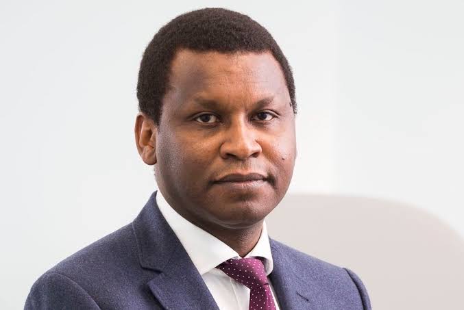 DotunRoy's tweet photo. A Nigerian has been appointed Dean in the University College, London. Professor Ibrahim Abubakar as a world leading scholar of infectious disease epidemiology, is the director of UCL Institute for Global Health,and was instrumental in the development of UK's Covid-19 vaccine. https://t.co/2wGP66mECJ
