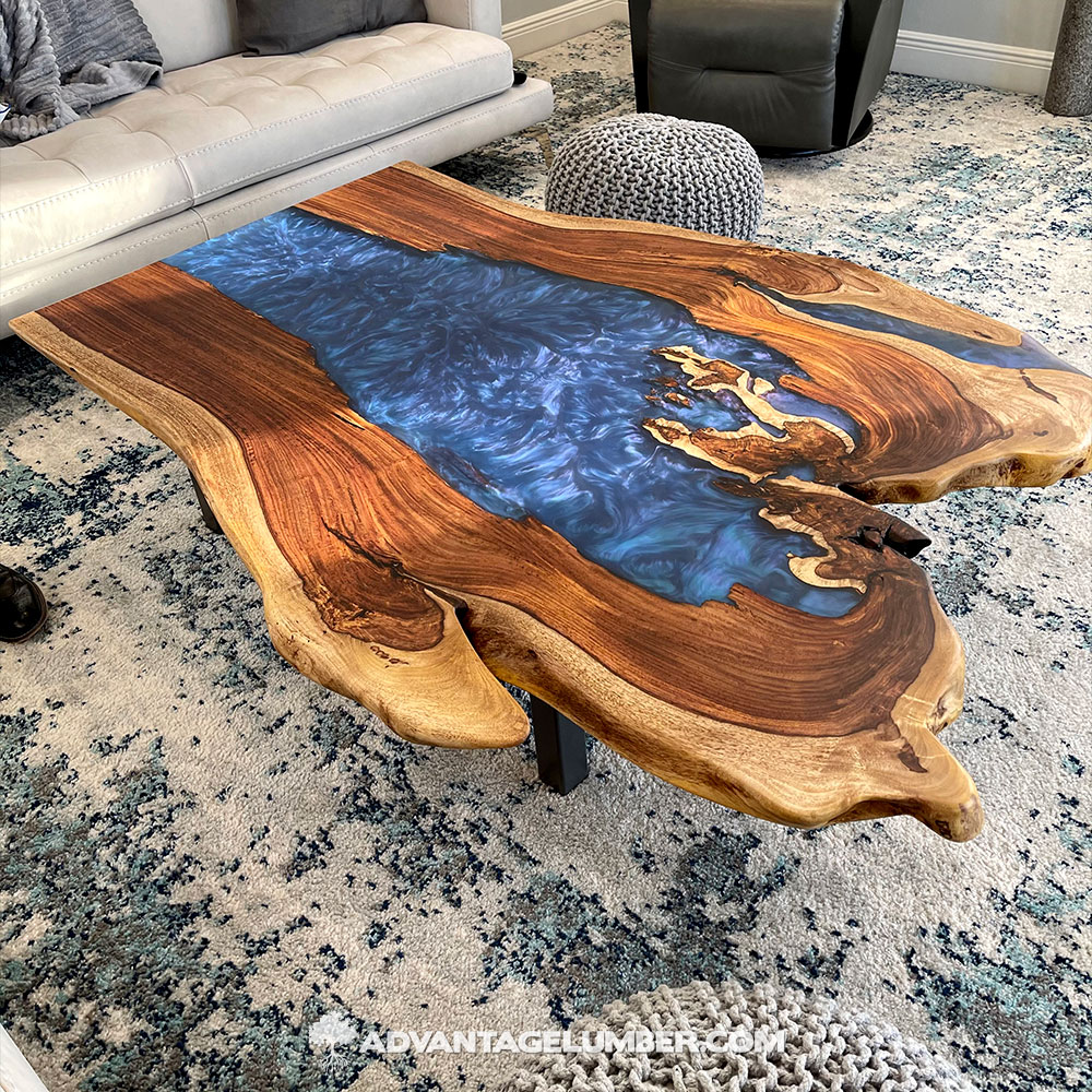 The voids in this #IndianRosewood #slab were filled with #WiseBond #epoxy and #WiseShift colorant. The epoxy changes colors based on the viewing angle!
#woodworking #woodworkingproejct #liveedgeslab #woodslab #liveedgewoodslab #indianrosewoodslab #coffeetable #table #slabtable