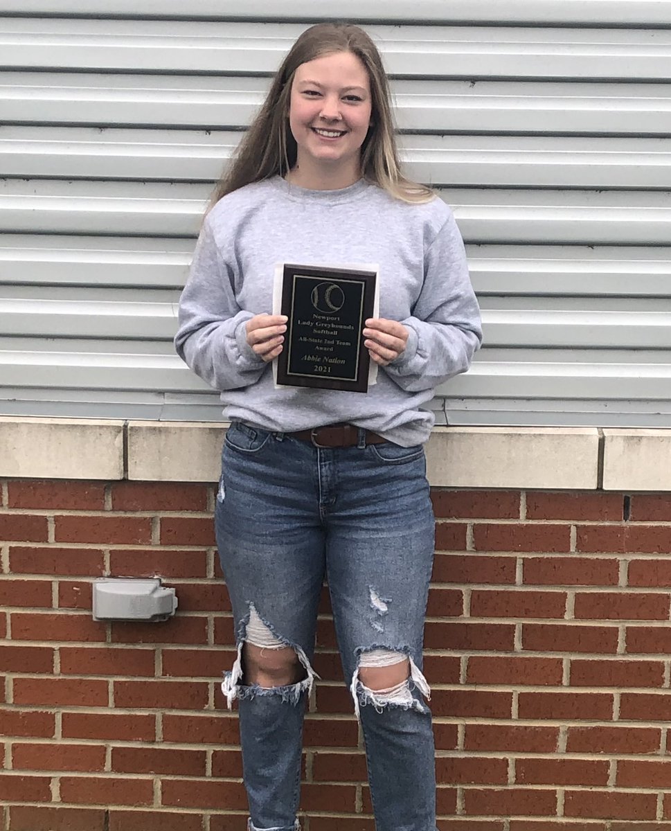 SoftballNewport's tweet photo. 🏆 2️⃣0️⃣2️⃣1️⃣ Greyhound Softball Postseason Awards‼️ 

🥎OFFENSIVE PLAYER OF THE YEAR-  (Jr.) Abbie Nation https://t.co/NwzUV2brwd