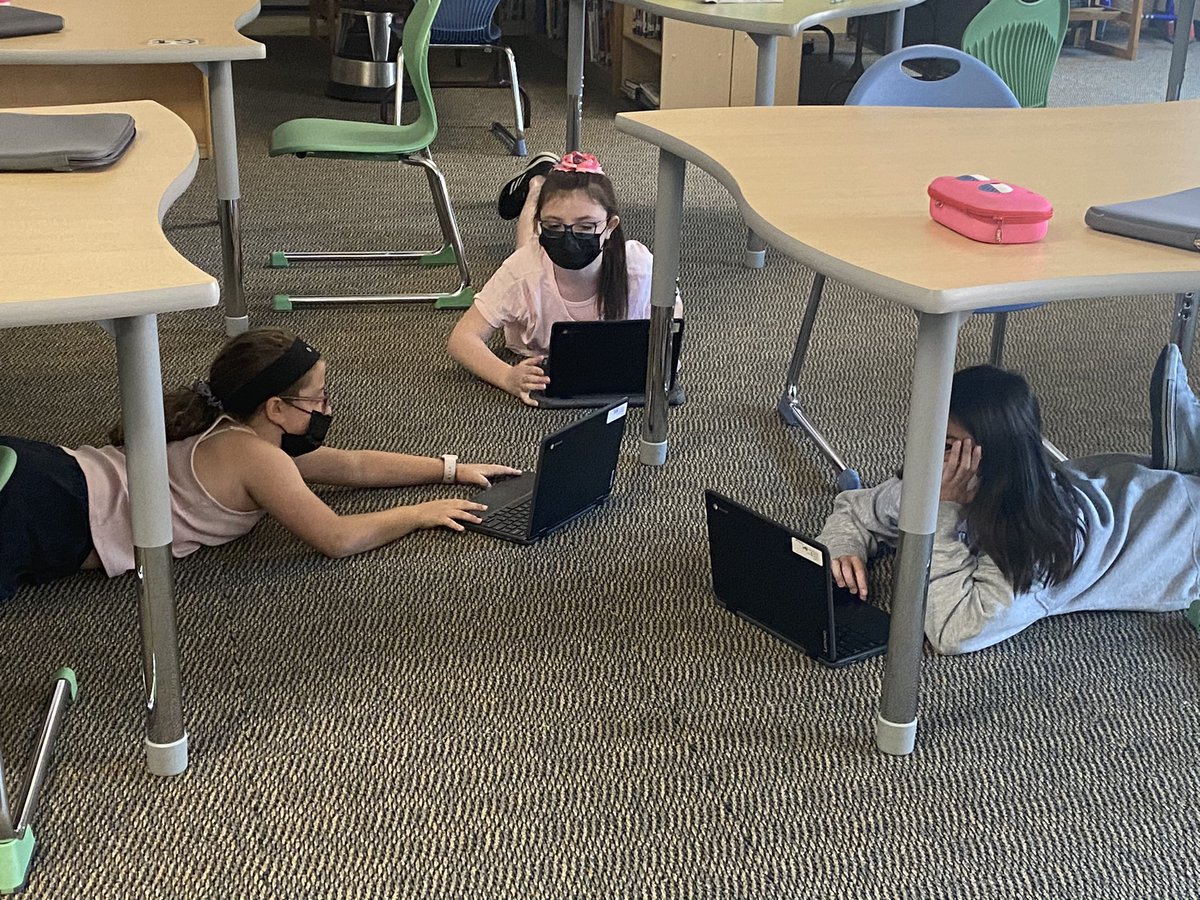 PES_Library's tweet photo. Olympic research and slideshow time β°βοΈβοΈβοΈβοΈ #inspiringsuccess #PEStogetheras1 https://t.co/cM5DYWSqm3