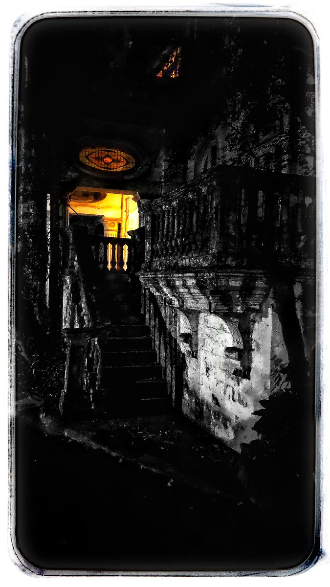 #bnwframing #bnwmaster #bnwlas #bnw_focus_on #bnw_mood #bnw_society #bnwlovers #blackandyellow #blackandwhitephotos #blackandwhitephotography #awesome_photographers #photoofinstagram #eerie #eeriebeautiful #nightshift #lastnight #goodnight #nightscene #mumbai #mumbai_igers