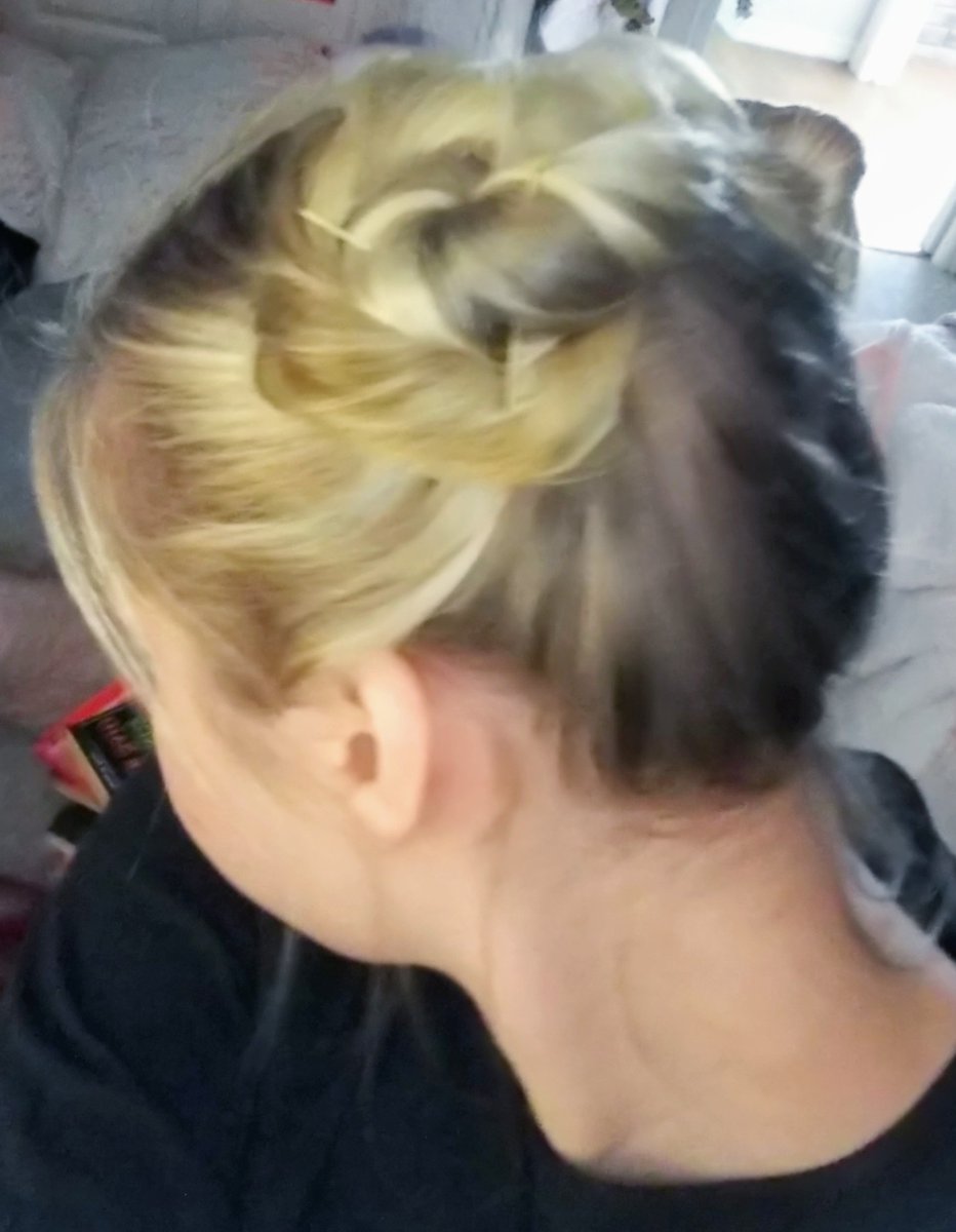 BarcellonaR's tweet photo. In a space buns mood.... Up up and away! π€π€ #forreal #workingwoman #bosslady #nextinterview #hairstyle #LHC https://t.co/5sBOINhilq