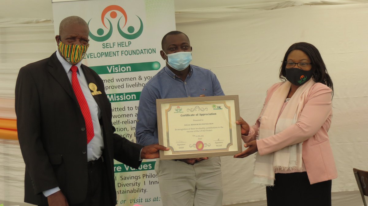 SHDFZim's tweet photo. Appreciation Certificates ceremony to the Stakeholders. #SheCan #SheLeads #CitizEngage @RonikaMumbire @WCOZIMBABWE @NANGO_Zimbabwe @PactWorld @UKinZimbabwe @SwedeninZW @KASonline @hoperuswa @womensvoicezw @WalpeAcademy @wadzanaitrust @VereWadzanayi https://t.co/s95c5ljh4p