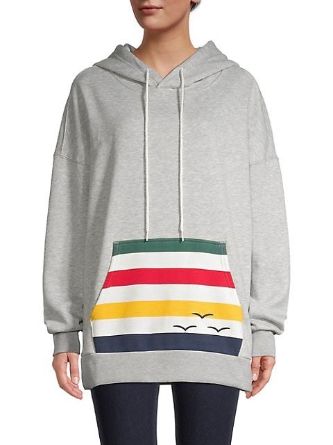 devonshiremall's tweet photo. Warm days, cool nights. Long weekend essentials from @hudsonsbay Curbside pickup available #devonshirestyle #hbcstripes #hoody #musthave #cozy #dmallcurbside #hudsonsbay #longweekendessentials https://t.co/6fTTFC25x1