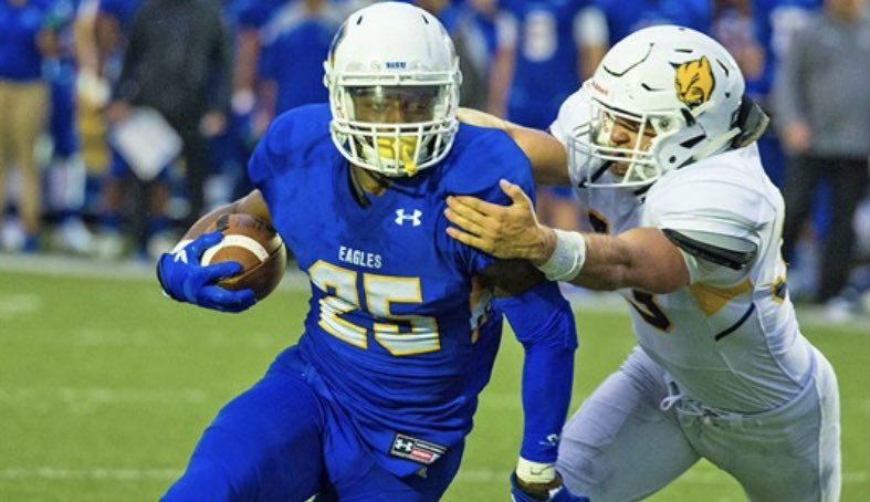 ClintMckee2022's tweet photo. Blessed to have earned my first D1 offer from Morehead State University @SlookyRozay34 
@MSUEaglesFB 
@BigKempin50 
@GHE7v7 https://t.co/JFCAqs5QVC