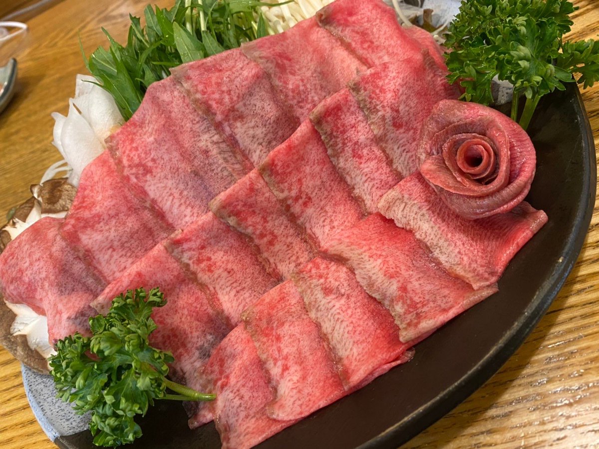 牛タンのしゃぶしゃぶの
余韻がやばいのだが.....