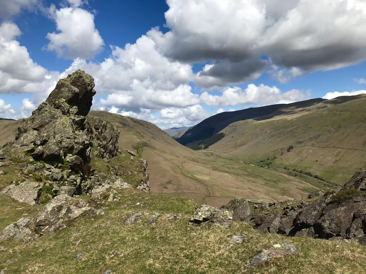 Another glorious day in paradise @tmcp1234 #Cumbria #LakeDistrict #getoutside #helmcrag #keepsmiling #Clouds