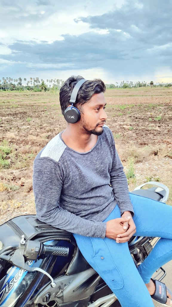 NFlashwin's tweet photo. MuSiC lUb 🎵🎶 https://t.co/jBQpXIgrBH