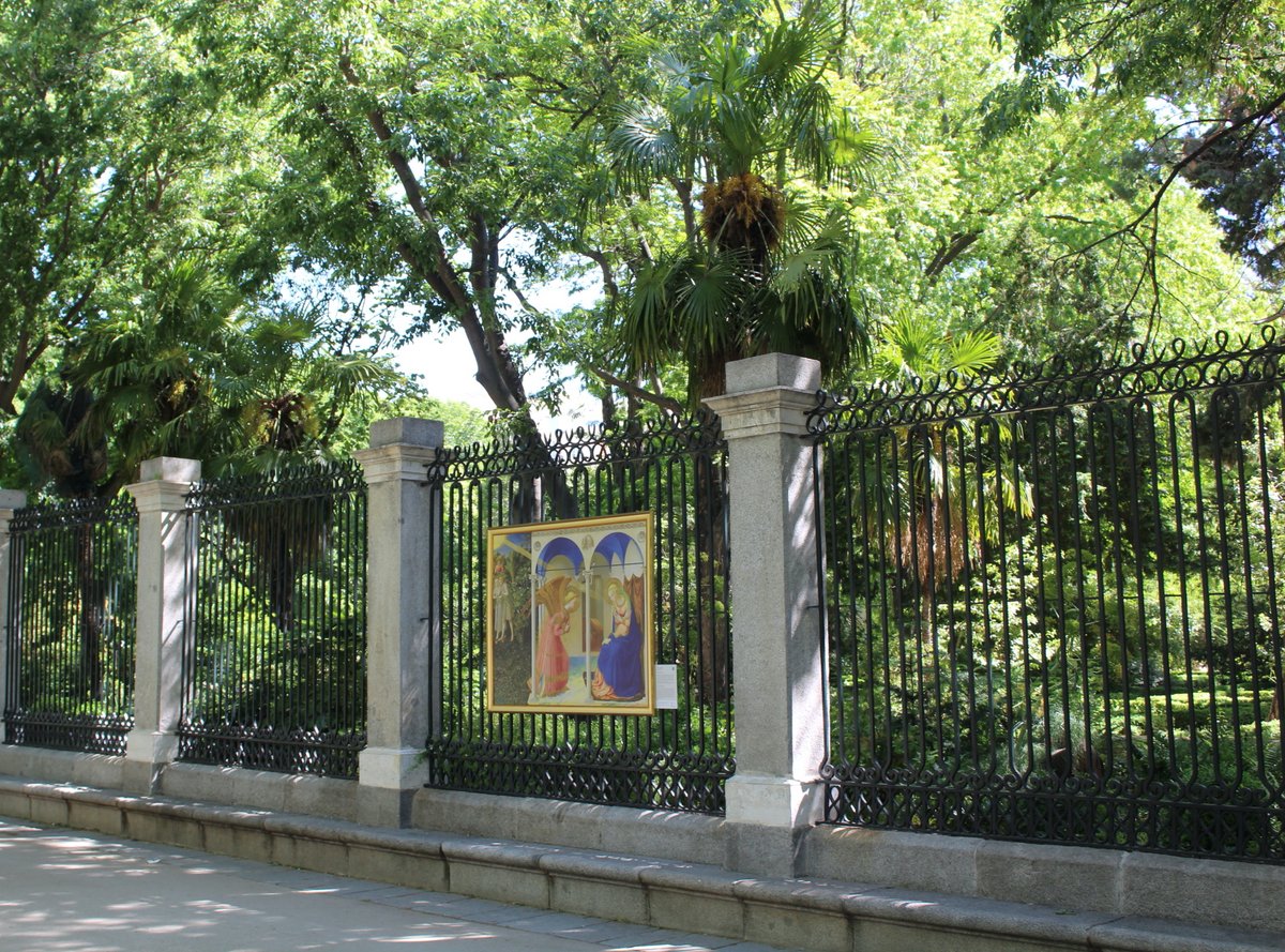 SecretosdeMadri's tweet photo. Genial la iniciativa ‘A la vuelta de la esquina’ puesta en marcha por el @museodelprado . En ella, han instalado una veintena de réplicas de algunas de sus obras por las calles de #Madrid. ¿Os habéis encontrado alguna?
+ info: https://t.co/YCOqxZoJS5 https://t.co/MpuZYuMndV
