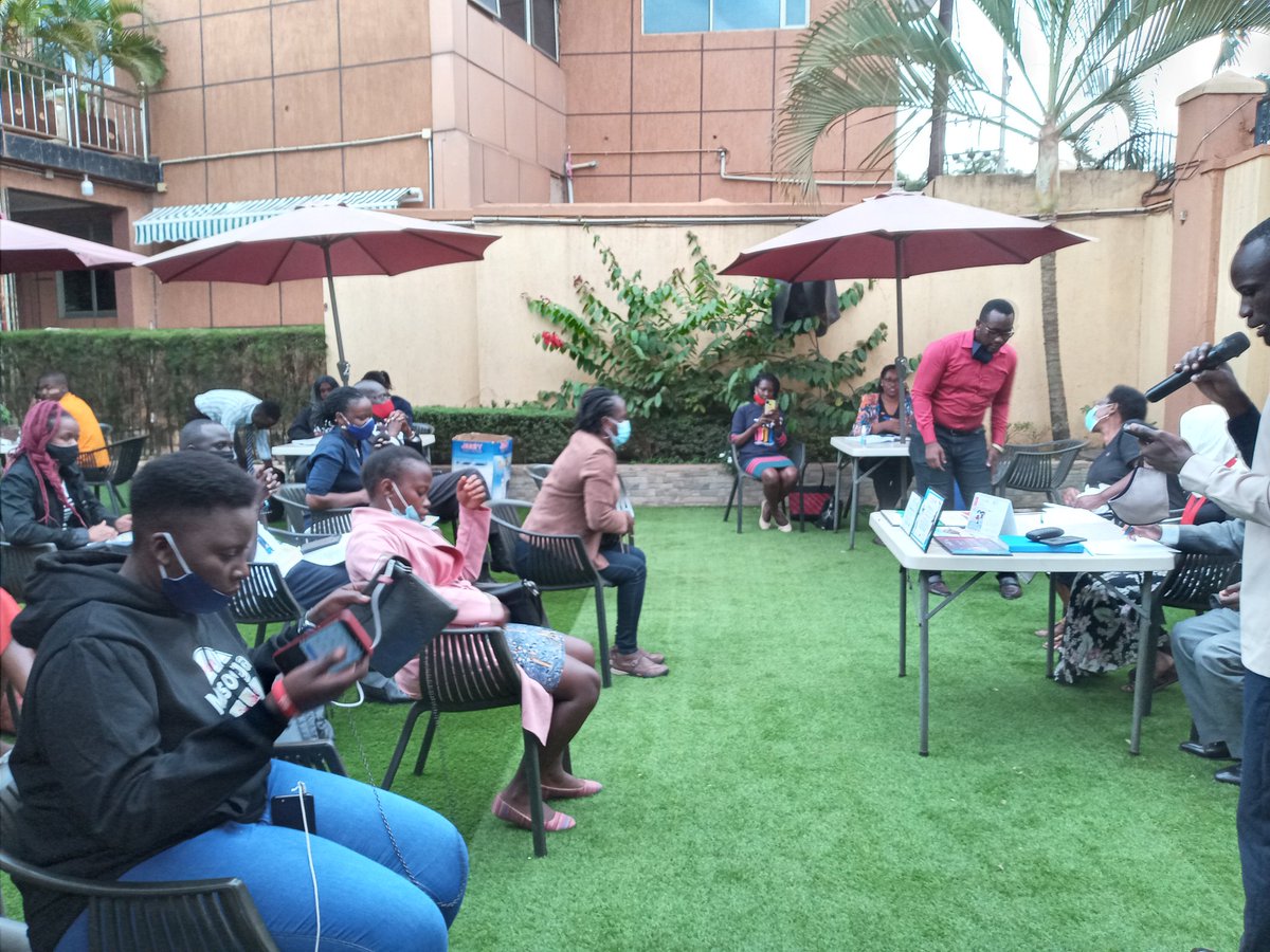 RCTmakindyeWest's tweet photo. Live scenes from land star hotel
3rd Charter celebrations
#HonchosAt3 https://t.co/Cx4BubjioA