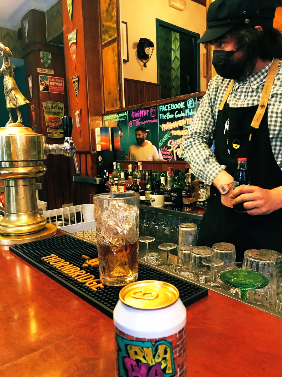 Esta tarde miércoles cervecero para celebrar el ecuador de la semana. 
¡Te esperamos!
Fuerza y brío!
#beergardenMadrid #craftbeer #chamberi