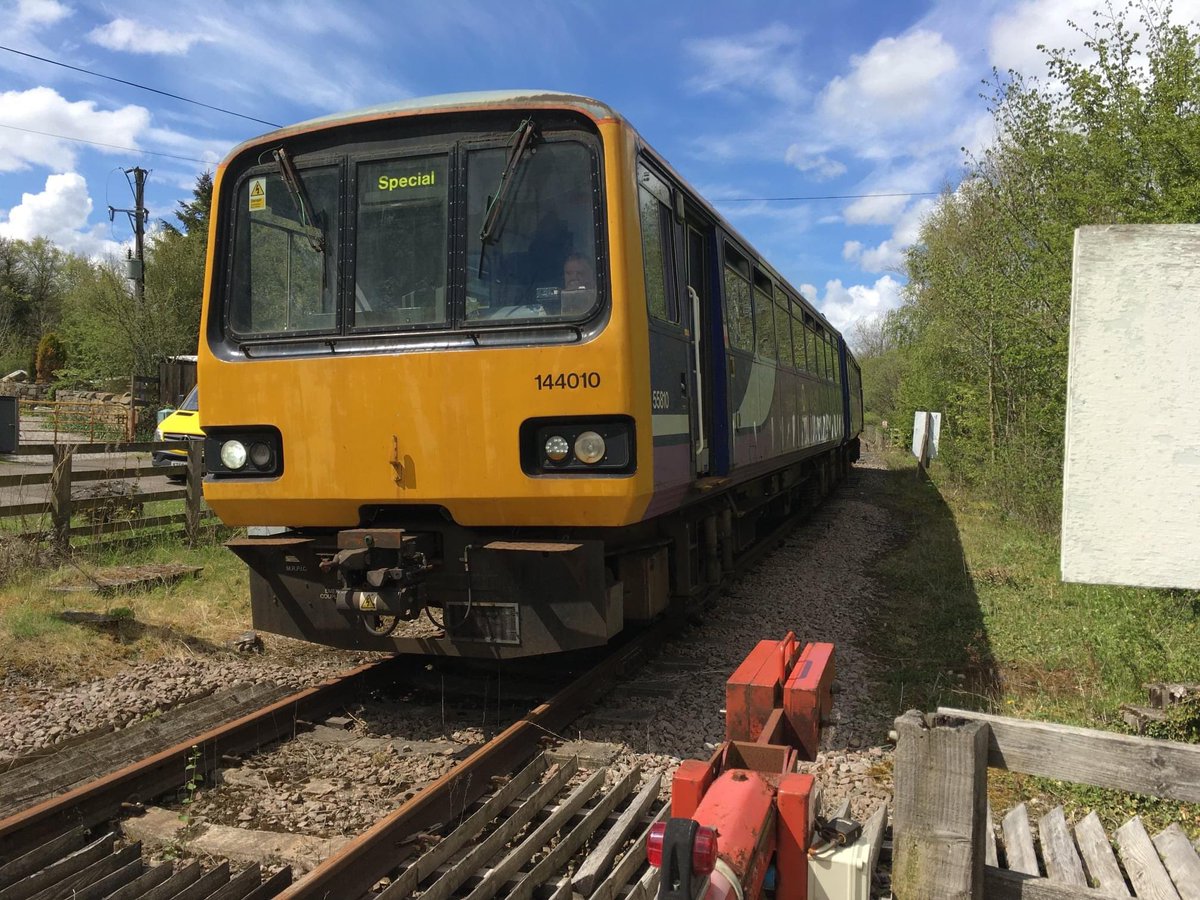RailwayTrust's tweet image. Line inspection train running earlier in week using #class144 010 seen passing Broadwood crossing in both up and down directions #Weardale #CountyDurham                                   📷 credit Thomas Hatton