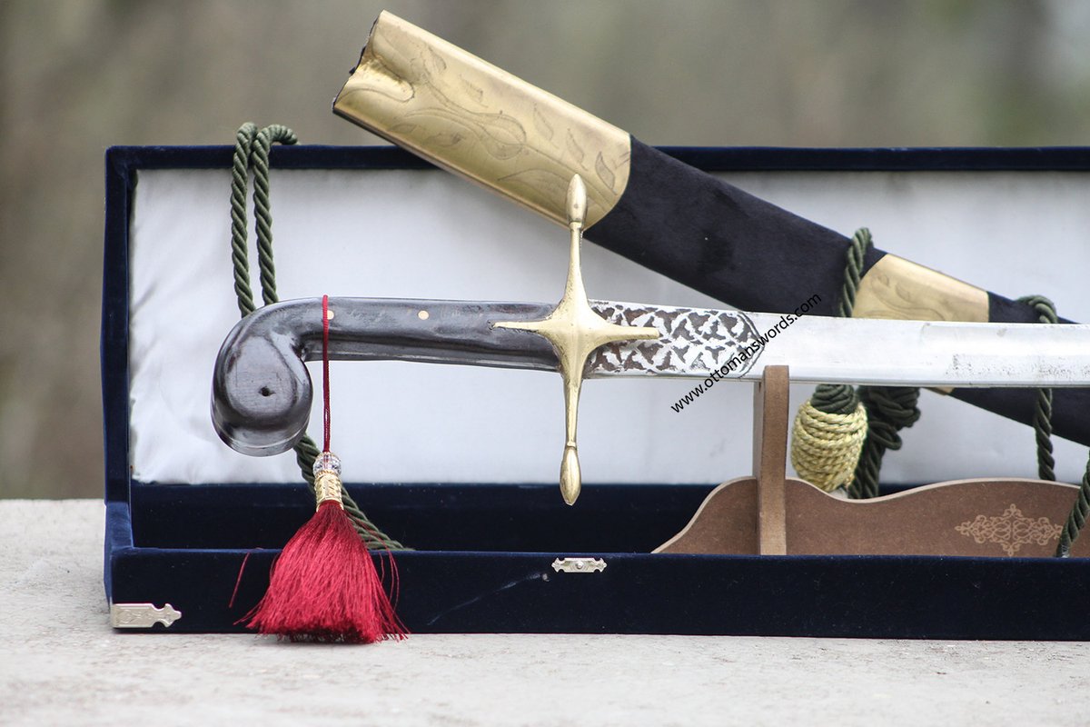 OttomanSwords's tweet photo. Hand Forged Swords
https://t.co/91JxC854Ve
#handforgedsword #handforgedswords https://t.co/1pzUSrltgI