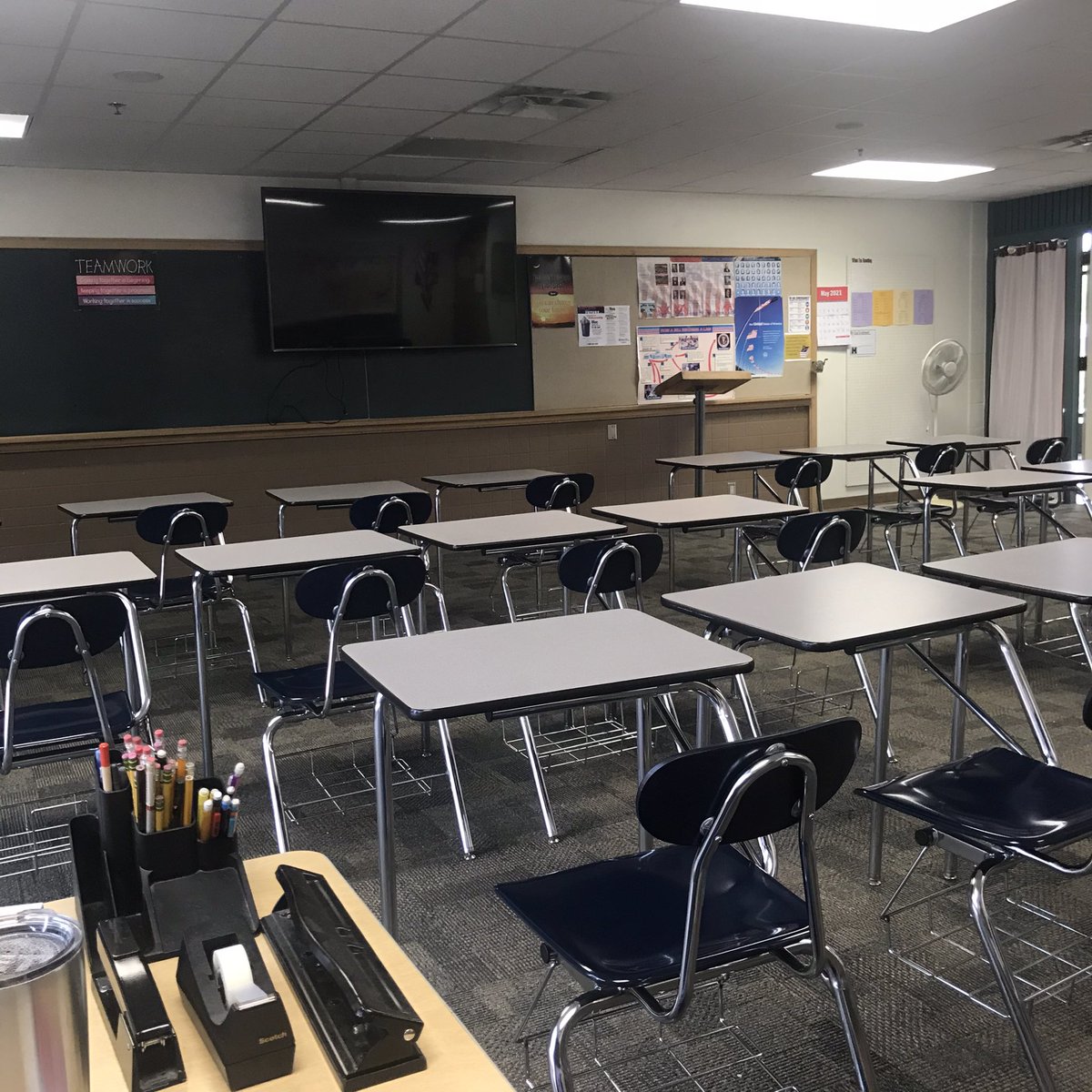 chadcoachbailey's tweet photo. My last class of students just left!!  Final day of my teaching/coaching career!!! https://t.co/1LPM8NhYdj
