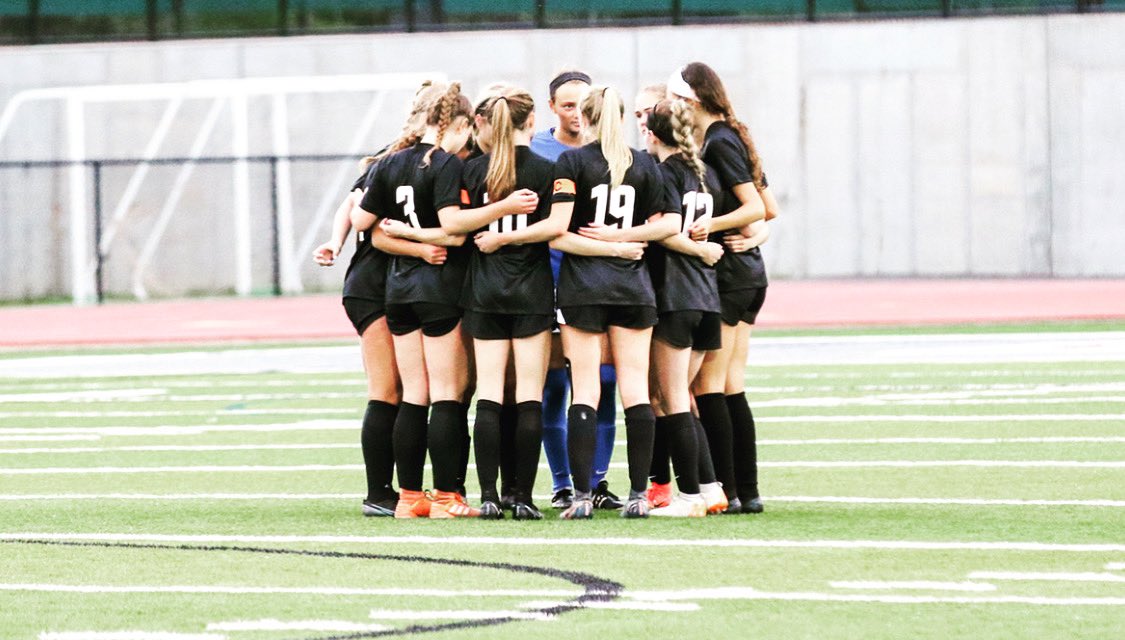 Summit Soccer vs Notre Dame tonight at home, 6pm, in the Class 3/District 3 final. Flood the stands! 
MSHSAA gate fee: $5 #mosoccer <a href="/STLhssports/">STLhighschoolsports</a>