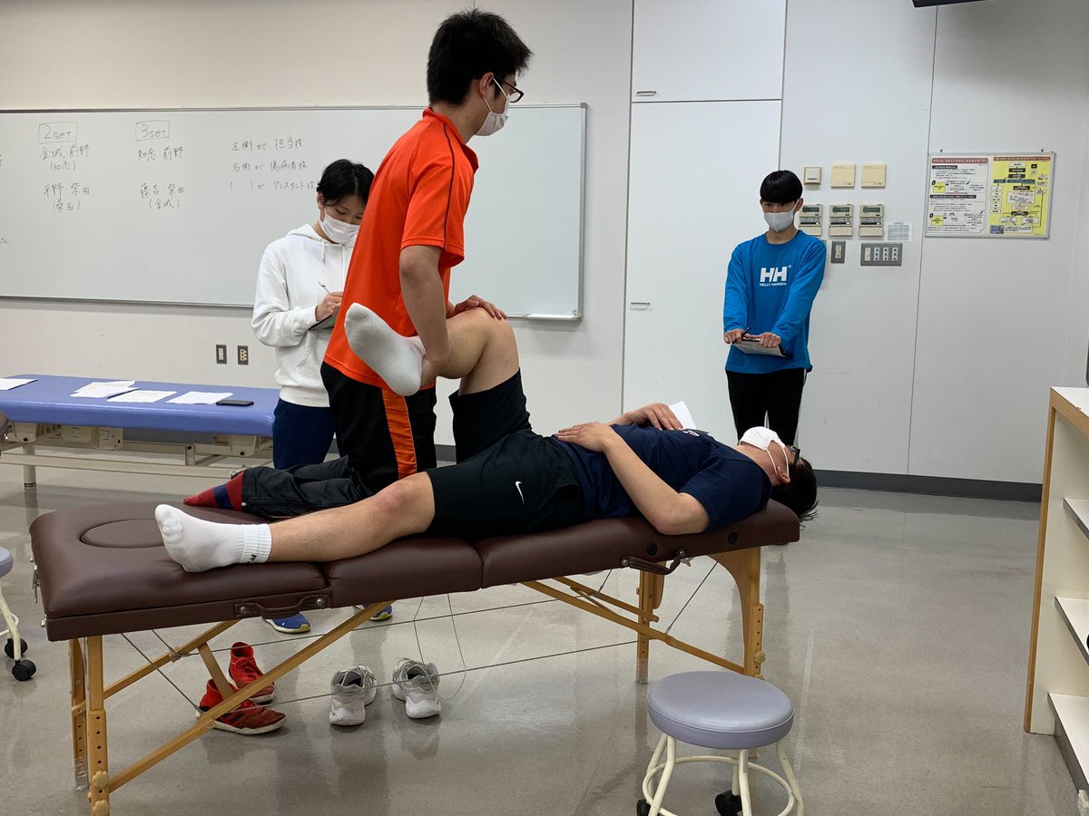 ibutrainerteam's tweet photo. 【トレーナーステーション事前練習会】
現在、5月29日、３0日に実施予定であるライフセービング全日本ジュニア/ユース/マスターズ選手権大会2021（ビーチ）の救護活動に向けて、当日トレーナーステーション活動を担当する学生で準備を進めております。 https://t.co/LhIBUPZWiH
