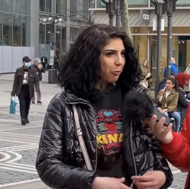 Mädchen aus Frankfurt: Wie sie aussehen vs Wie sie reden