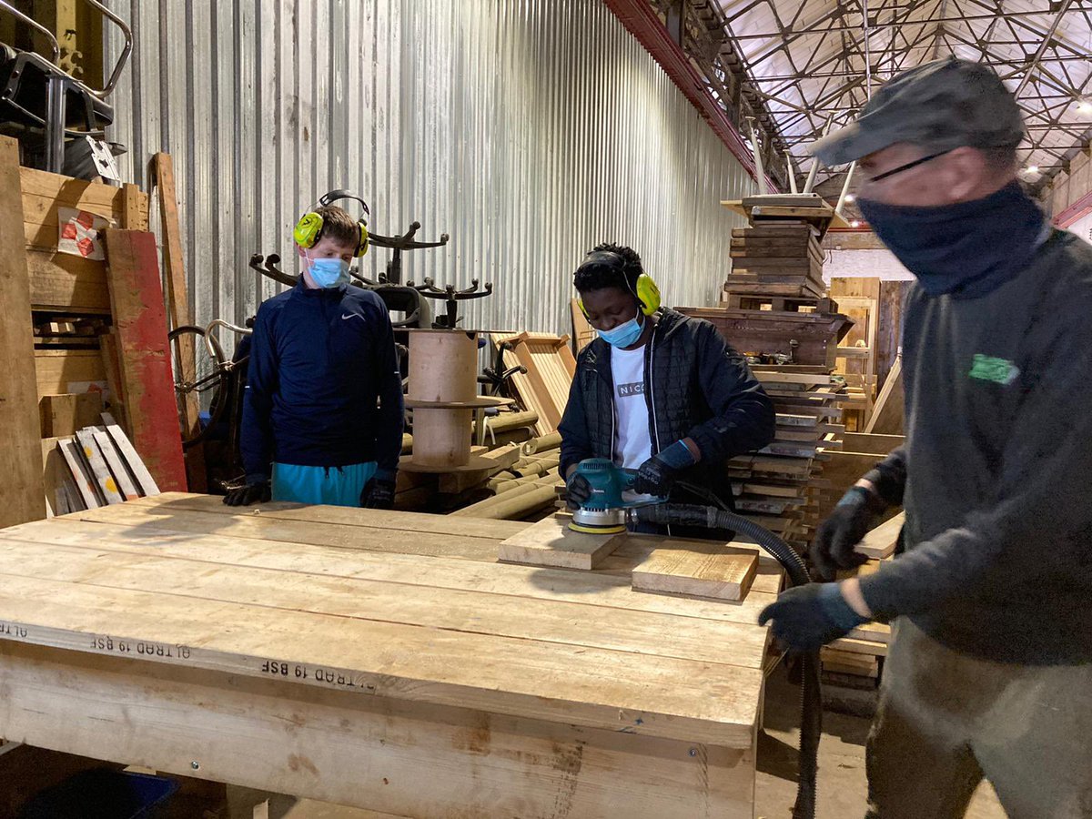 Our fabulous @HyndlandSec S4 boys working at Glasgow Wood Recycling Centre, preparing wood to build our new planters. #GlobalGoals #OurDearGreenPlace