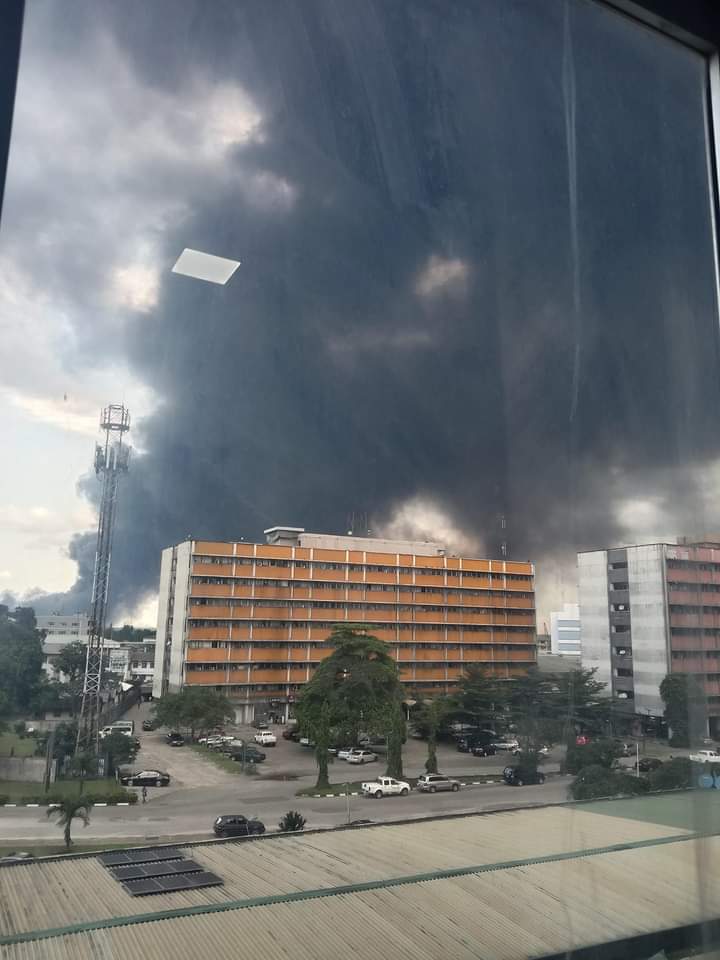 phsabithetin's tweet image. Soot in the City !!!