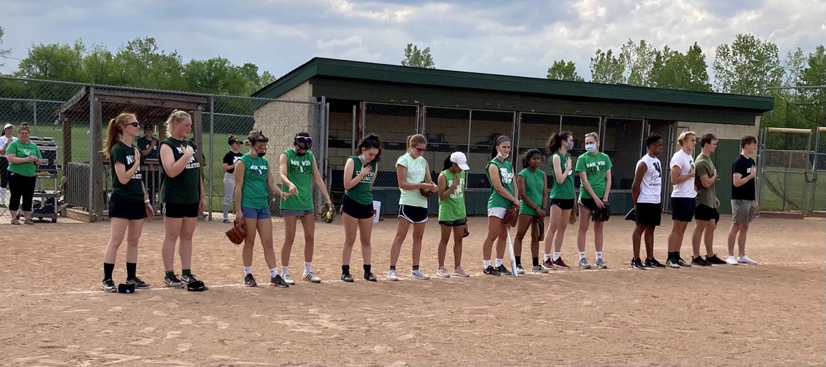 NoviCounseling's tweet photo. Ready to go staff v seniors!! ⁦@NoviStuCo2021⁩ https://t.co/gYvXmXMxU0