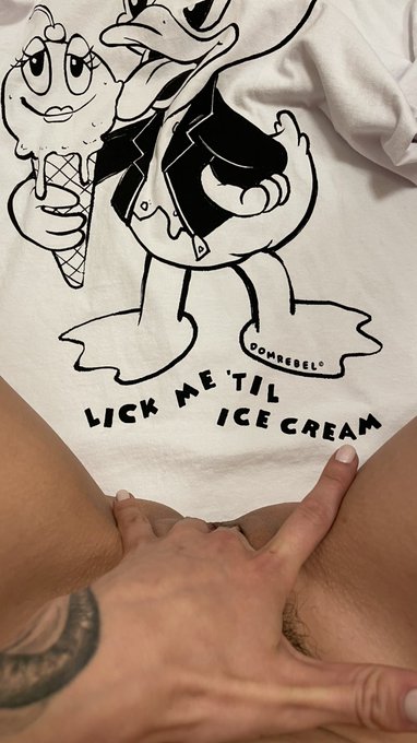 Do you like my new T shirt?😈💦😜 https://t.co/NvgsBKvrPC<a href="/tag/uncensored"class="tags"><span>#uncensored</span></a><a href="/tag/sexting"class="tags"><span>#sexting</span></a><a href="/tag/nudes"class="tags"><span>#nudes</span></a><a href="/tag/onlyfans"class="tags"><span>#onlyfans</span></a>