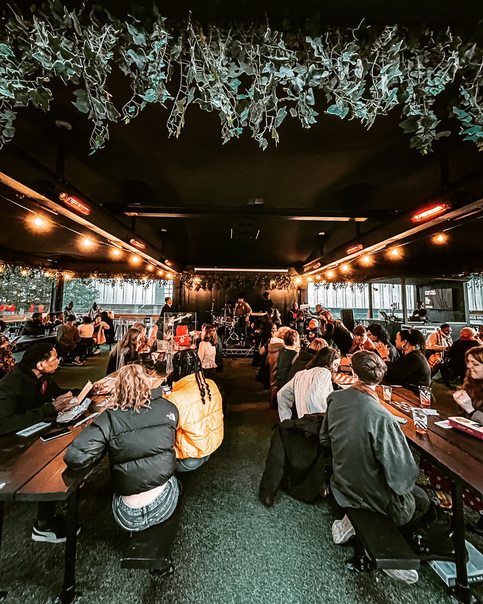 Welcome back...
G R O O V E K I T C H E N!
<a href="/bluerevolu/">Blue Revolutions</a> 🥁 🎸🎤 🎶