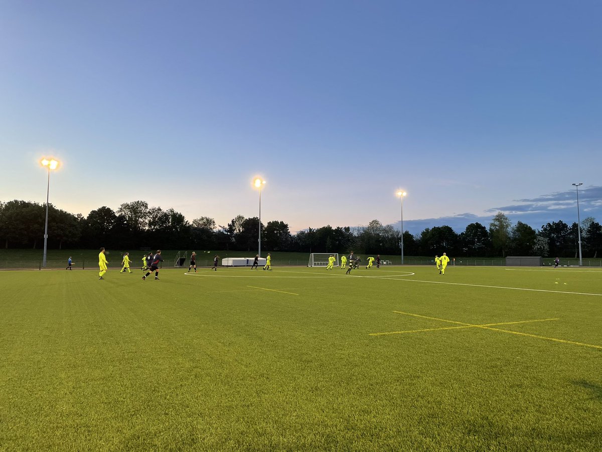 Superb 4-2 win this evening for the Vets against league champions Marston Saints