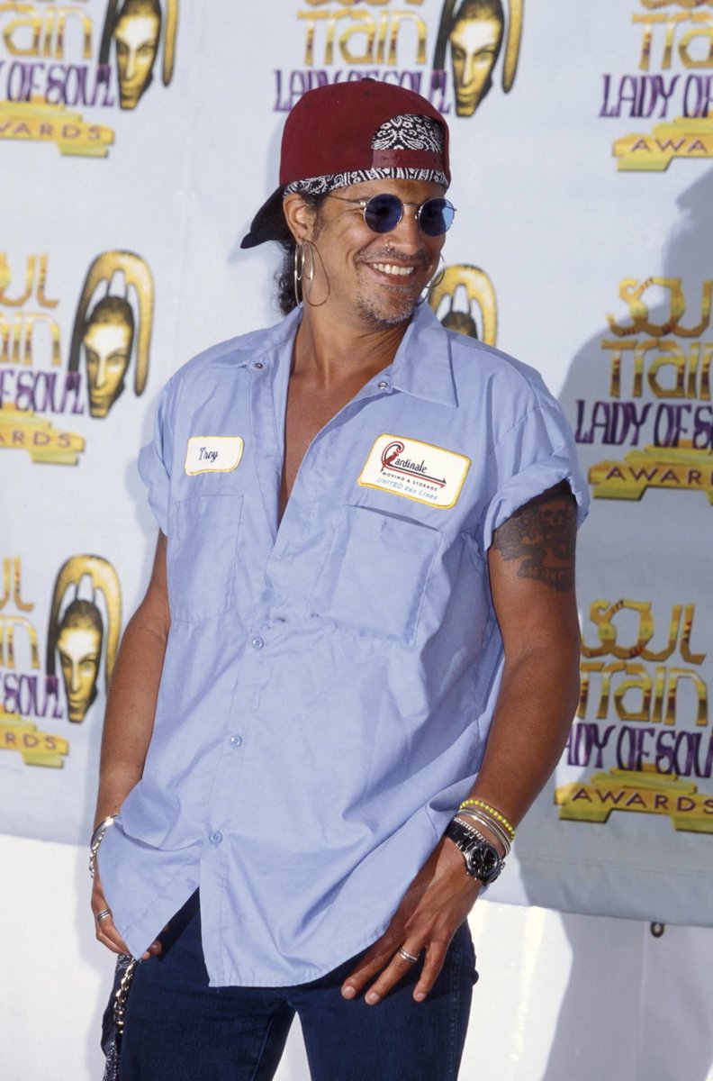 inSlashwetrust1's tweet photo. "An Ode to Slash, Rock and Roll’s Best-Dressed Guitarist " .Pic from an article from Vogue about Slash’s style , July 2020 .Photo dates back to early 2000s & is pretty cool.( 📷© Getty Images ) ; ) #slash #gnr #gunsnroses #smkc #slashfeatmyleskennedyandtheconspirators #gotstyle https://t.co/BTv3pkdN2V