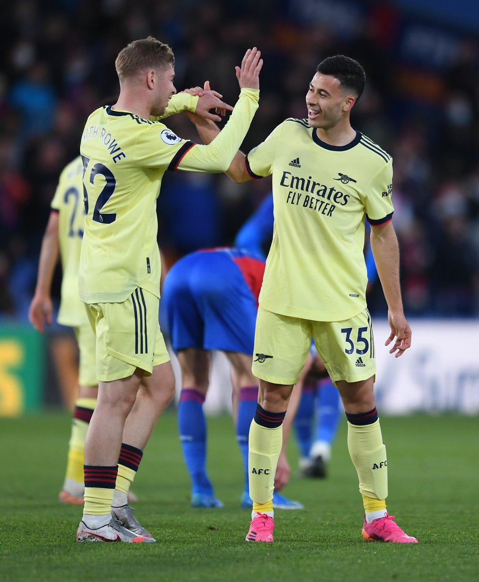 Arsenal's tweet photo. These two 🤗 https://t.co/3kd4yK1Mdq