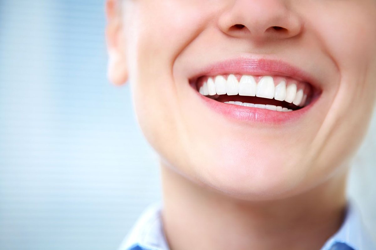 rcdkenai's tweet photo. Chipped or lost a tooth? Have a sudden, unbearable toothache? 

Call us so we can get your smile happy and healthy again.
☎ (907) 335-0363
.
.
. 
#Smile #Dentist #HealthyLiving #SmileMakeover #OralHealth #HealthySmile #CosmeticDentistry #RiverCity #RiverCityDentist https://t.co/3W5hHqbfTI