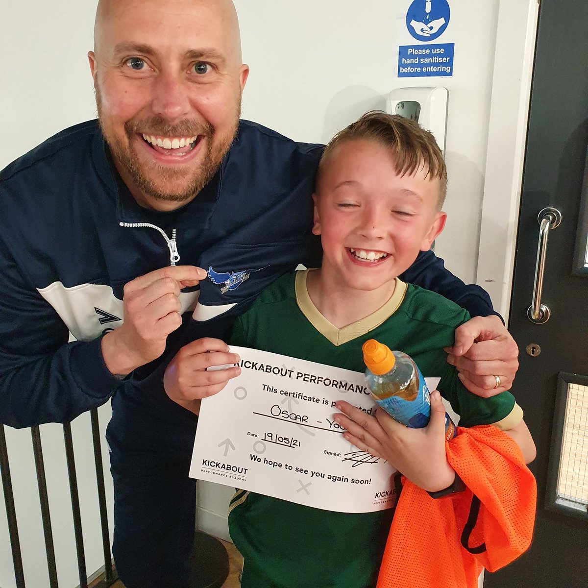heatingsheff's tweet photo. Massive thank you to @cheesey1981 &amp; the rest of the @YoungOwlsJFC lads 
Invited Oscar to @KickaboutCentre when a space became available 
Didnt have to at all but he did
Oscar loved every second &amp; only won the competition 
#FootballFriends 
@Handsworth_FC
Thank you so much  ⚽️⚽️ https://t.co/YnduI5WQ6l