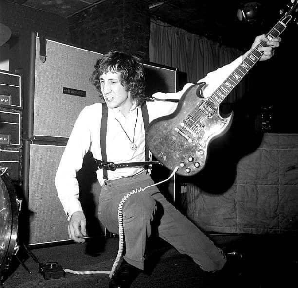 Happy 76th birthday to Pete Townshend! 