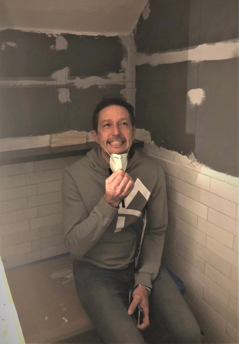 ArciformDesign's tweet image. Today is Joe Hoffman&apos;s anniversary! Some faves:

Color: Farrow &amp;amp; Ball Orangery No.70

Song to relax to: “Full Of Fire” - Al Green

Proudest home project: Transforming a bedroom into a luxury “Arciform style” bath, 100% by me.
#happyanniversary #weloveourteam #projectmgr