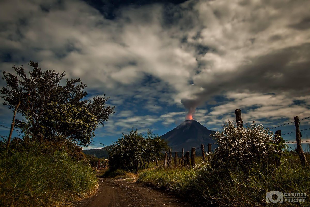 awa mineral de manantial  tweet media