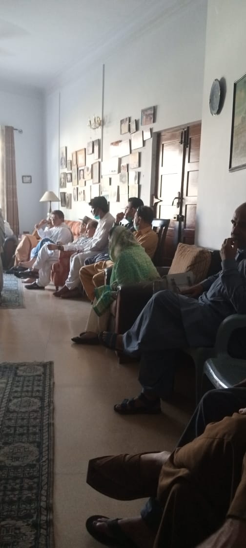 BThalho's tweet photo. No to megaprojects including #Bahriatown, #DHA & #Tharcoal that cause massive displacement of indigenous people.
Meeting of SPC (#AWP, #CPP, #AJP, #PPPSB, #JSM) SIRA (Sindh indigenous rights alliance) & Liyari awami Mahaz today at Kaeachi
#SayNoToBahriaTown https://t.co/TQBIeGapHF