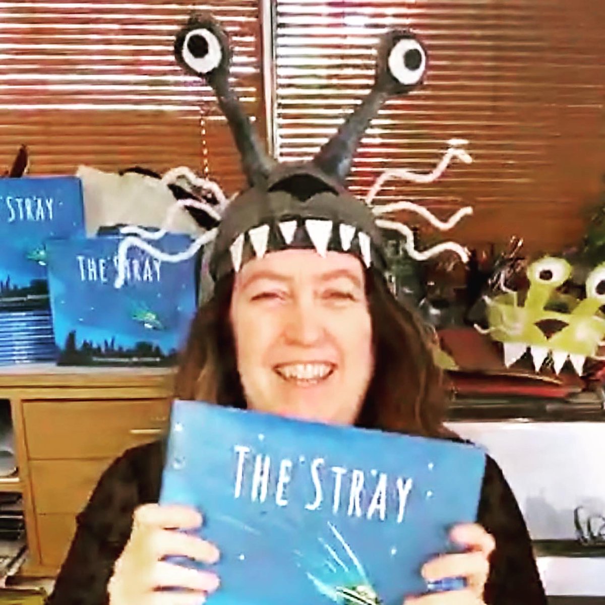 Yay! Today is the 1-year book-birthday anniversary of my book THE STRAY! (About a family and the out-of-this-world lost critter they find, with a fun duel narrative) I had a blast doing my first-ever virtual book launch. Can’t believe it’s been a year! #nancypaulsenbooks #kidlit