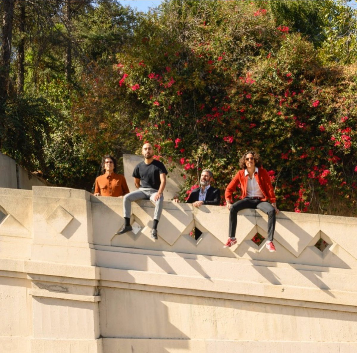 Limited presale is now available for our newly announced, 2nd LA hometown show at the Shrine Expo Hall on Nov. 10 with <a href="/crumbtheband/">Crumb</a> and Los Retros.  Access tickets by using the code: COLOR. 
🎫 bit.ly/CBLA1110
📷: <a href="/tonytherobot/">erich bouccan</a>