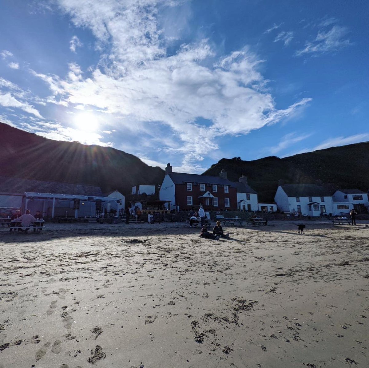 IamTomWalker's tweet image. A class few days away with the lads for the first time in forever 🙌☀️ We even managed to convince the sun to come out for a bit