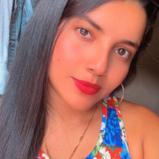 ¡Ven y disfruta conmigo!  en #BIGOLIVE. bigo.tv/sid/2569679199…