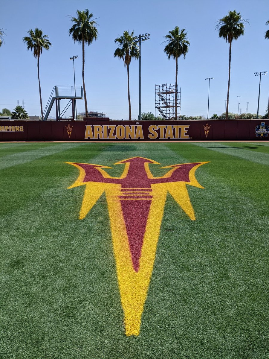 ASU_gcs's tweet image. Finished product of the 🔱 thanks to the #twitterlessWoz taking a break from his Superbowl painting with the @NFL