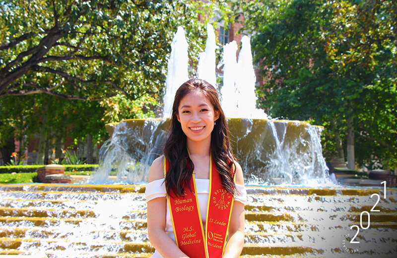 USCDornsife's tweet photo. πΌ #2021Trojan Elaine Huang led the USC Student Symphony Orchestra through the exceptional pandemic year.
Together, the orchestra produced multimedia recordings of over 50 pieces and performed concerts virtually: https://t.co/gXfP6M7gvA
#USCDornsifeGrad #USCGrad @OfficialSSOUSC https://t.co/fNQDnDfjuS