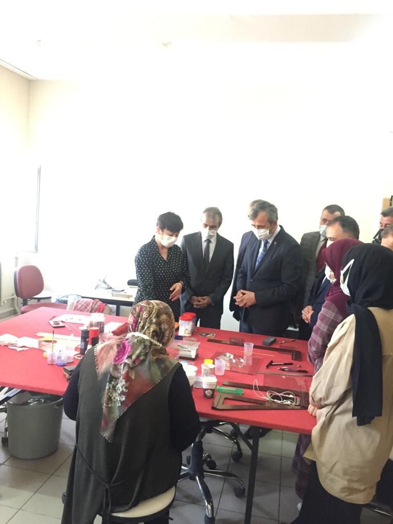 Eğitimde Öncü Olmaya Koşuyor Kırıkkale...Türkiye’yi yok etmeye çalışan Dahili ve Harici düşmanlara Kırıkkale’den Eğitim Günleriyle okkalı bir tokat...
#kırıkkaledeğer
<a href="/tcmeb/">Millî Eğitim Bakanlığı</a> 
<a href="/ziyaselcuk/">Ziya Selçuk</a> 
<a href="/TC_kkalevalilik/">Kırıkkale Valiliği</a> 
<a href="/tufekciyusuf/">Yusuf TÜFEKÇİ</a>
<a href="/serkan_akpinar5/">Serkan Akpinar</a>
<a href="/HamzaAygun55/">Hamza Aygün</a>