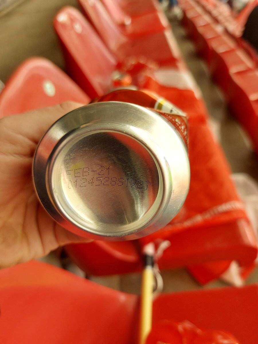 Hopelijk word ik ziek van het bier en niet van de uitslag ;) #wijgaaneuropain <a href="/fcutrecht/">FC Utrecht</a> <a href="/AmstelBier_NL/">Amstel Bier</a>