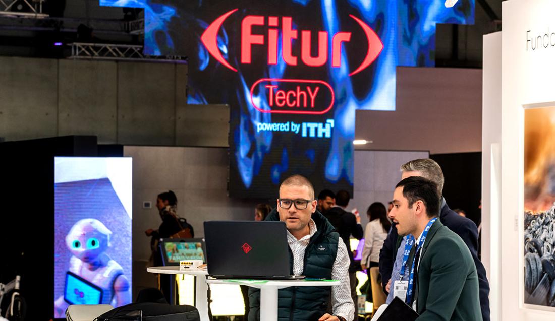 busintriper's tweet photo. El turismo mundial celebra la vuelta de la feria FITUR, la primera de las ferias internacionales en volver tras el Covid-19 🤩✈️ https://t.co/GIdj5NMXVz https://t.co/QHyWbC5igk