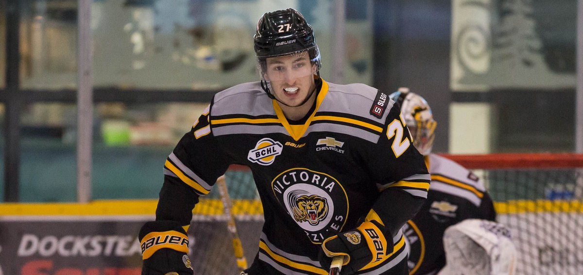 Victoria Grizzlies pod season aftermath

👤 | Clifford Hofferd (<a href="/CHofferd/">CTHofferd</a>) 
📰 | bchlnetwork.ca/victoria-grizz… 
📷 | Garrett James Photography (<a href="/garrettjames22/">Garrett James</a>)

#BCHLNetwork #BCHL #CoastalConference #COVID19 #NCAA