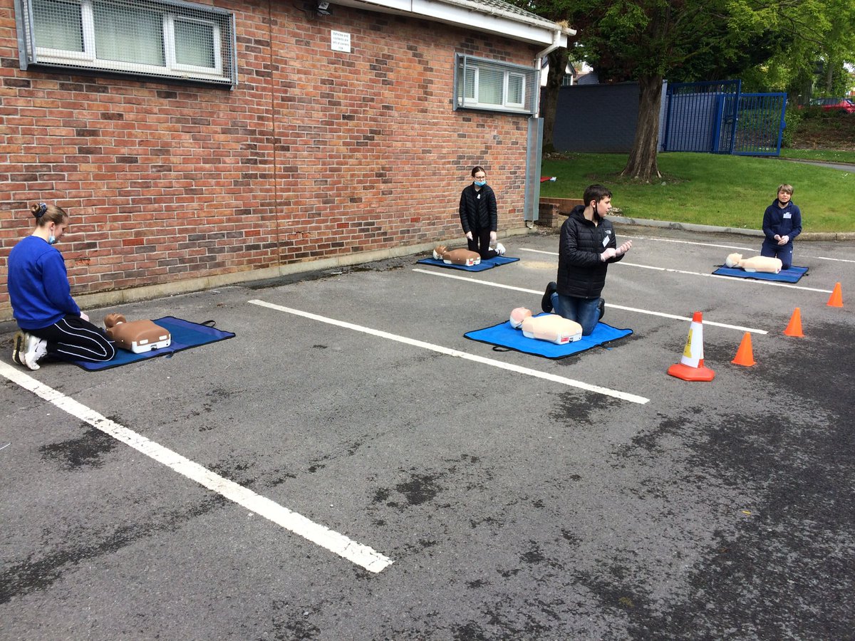 Last Sunday saw cadets return to the unit for the very first time to do some First Aid training and marching drill, excited to see the building back in use again and this is just the start 😎👍🏻#WeAre1471